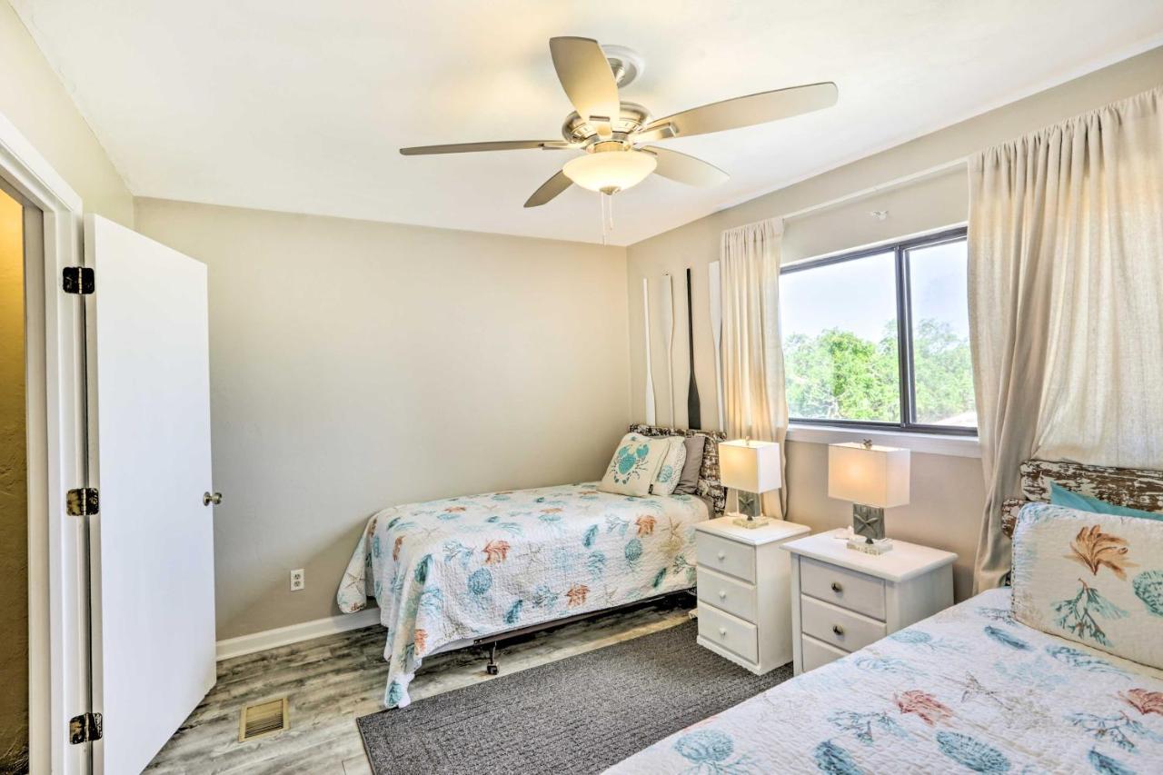 Waterfront Escape With Balcony On Shell Point Beach! Panacea Eksteriør billede